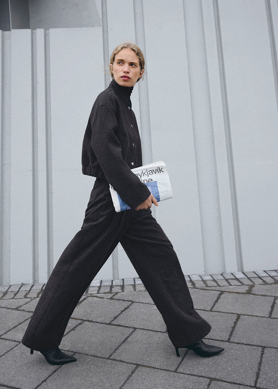 MSCH Copenhagen MSCHSeba pantalon wol donkergrijs op model met bijpassend wolmix jasje