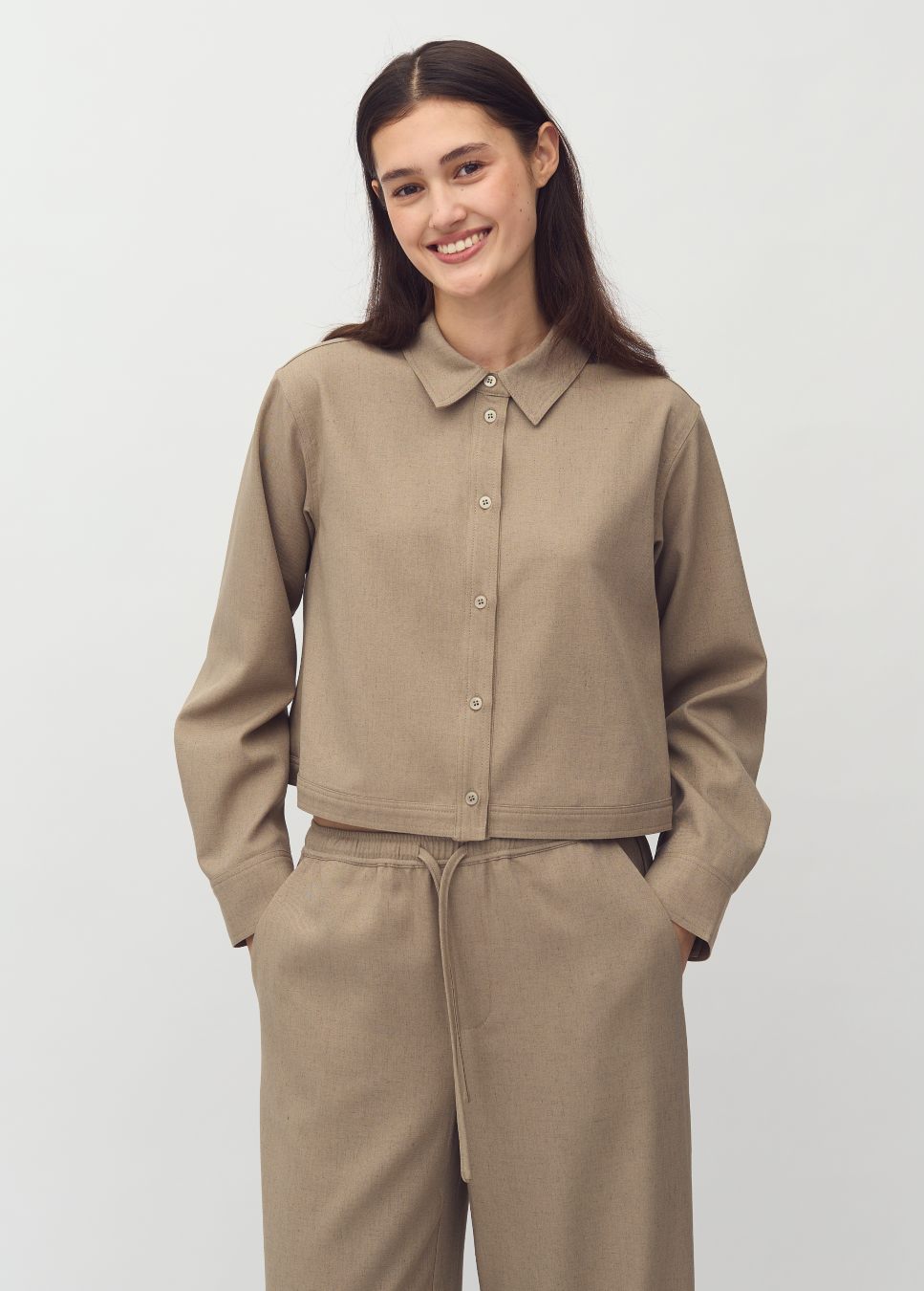 MbyM blouse Azurra m linnen beige op model voorkant